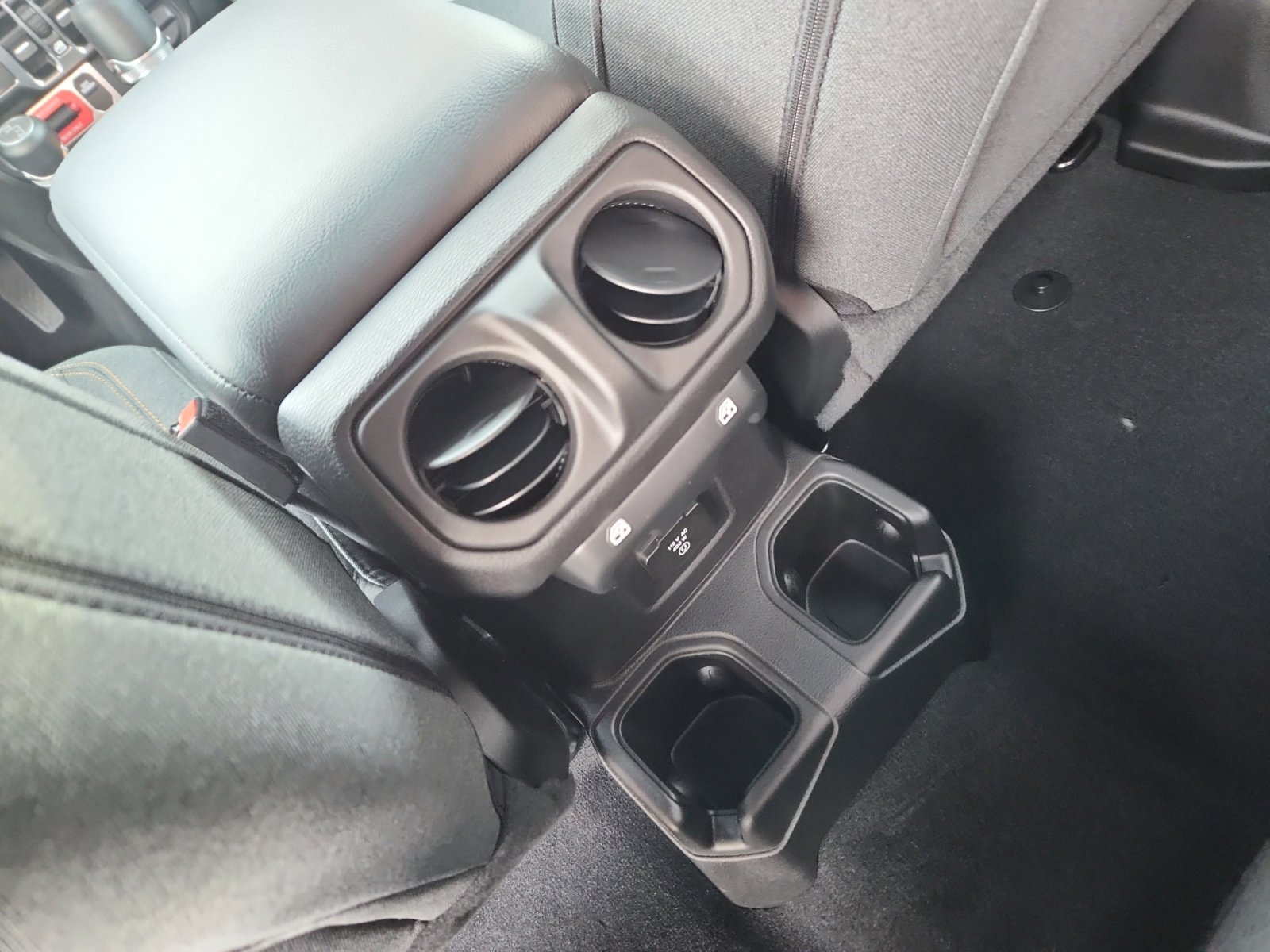 New 2025 Jeep Gladiator Willys AWD/4WD image 33