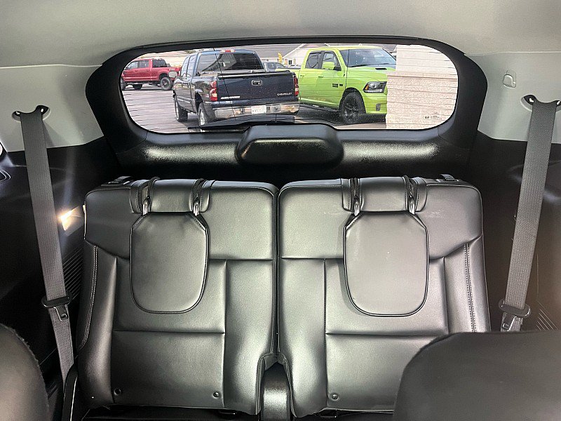 Used 2022 Ford Explorer XLT AWD/4WD image 17