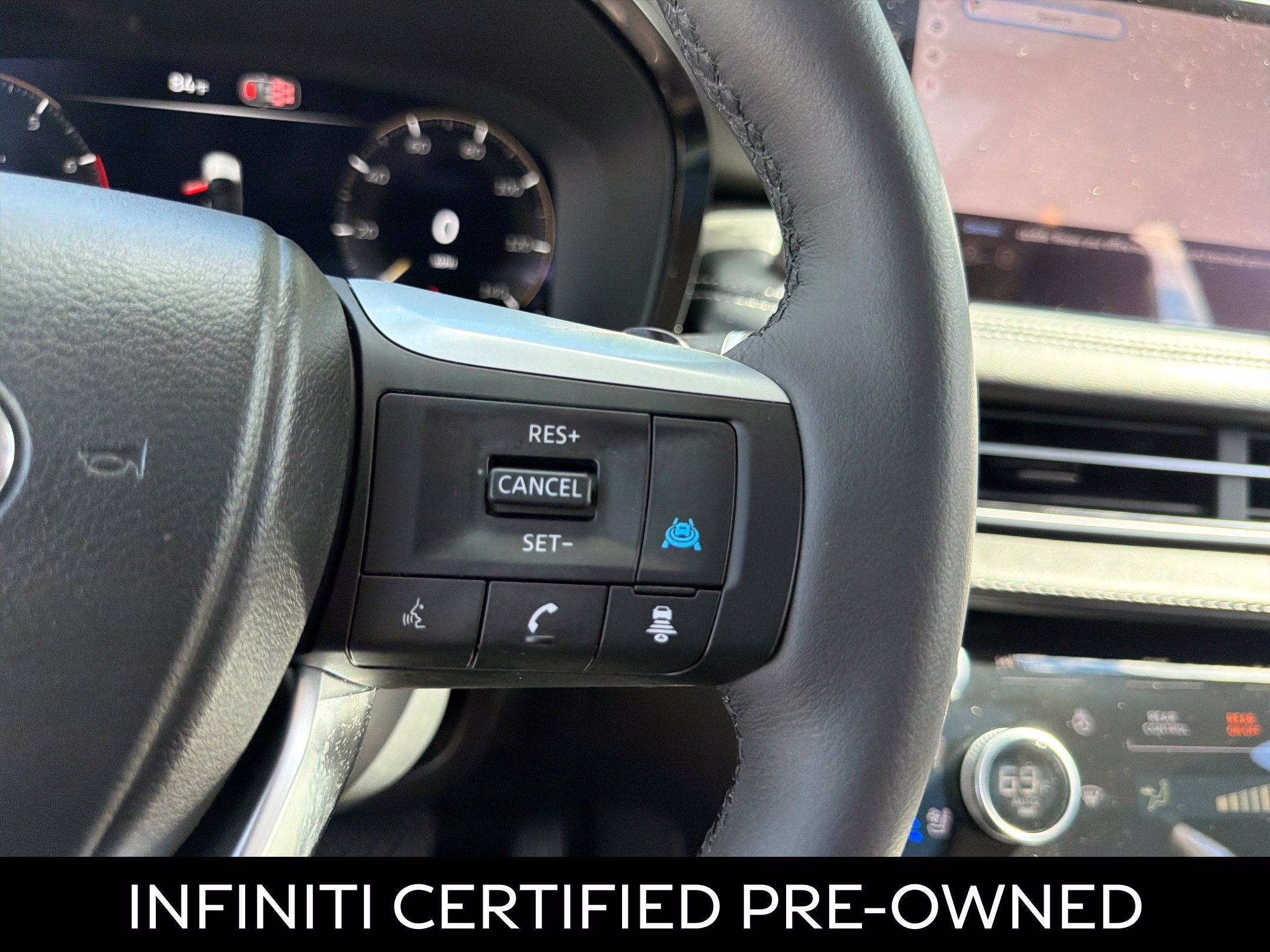 Certified 2026 INFINITI QX60 Luxe w/ Family Package FWD image 23