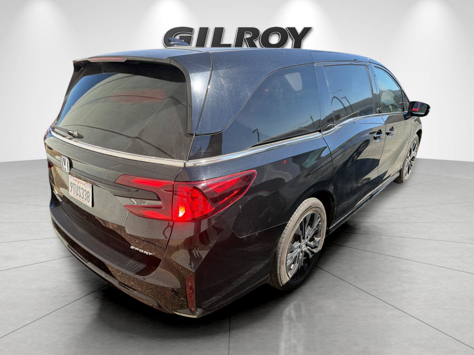 Used 2025 Honda Odyssey Sport-L image 2
