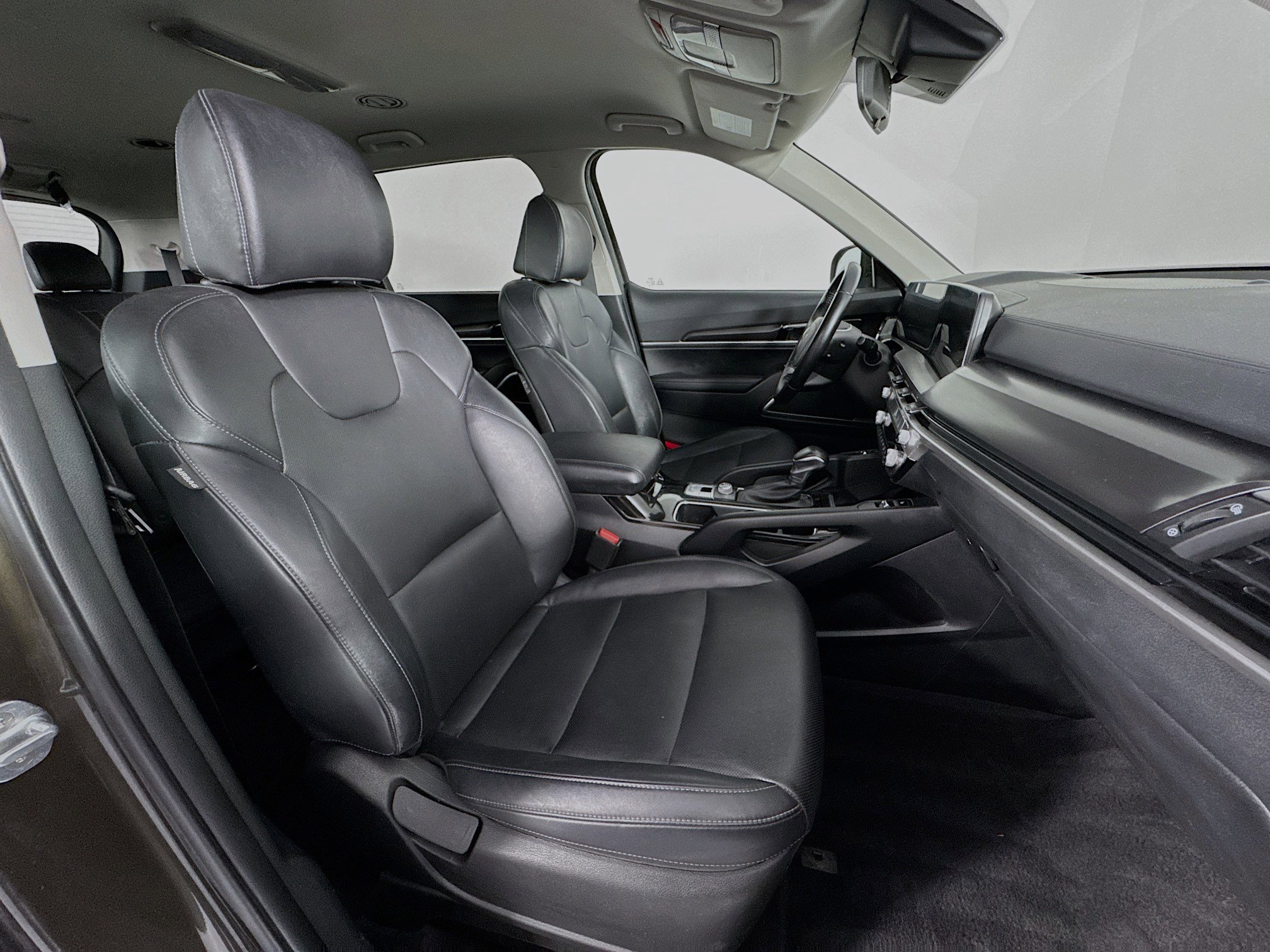 Used 2023 Kia Telluride S FWD image 29