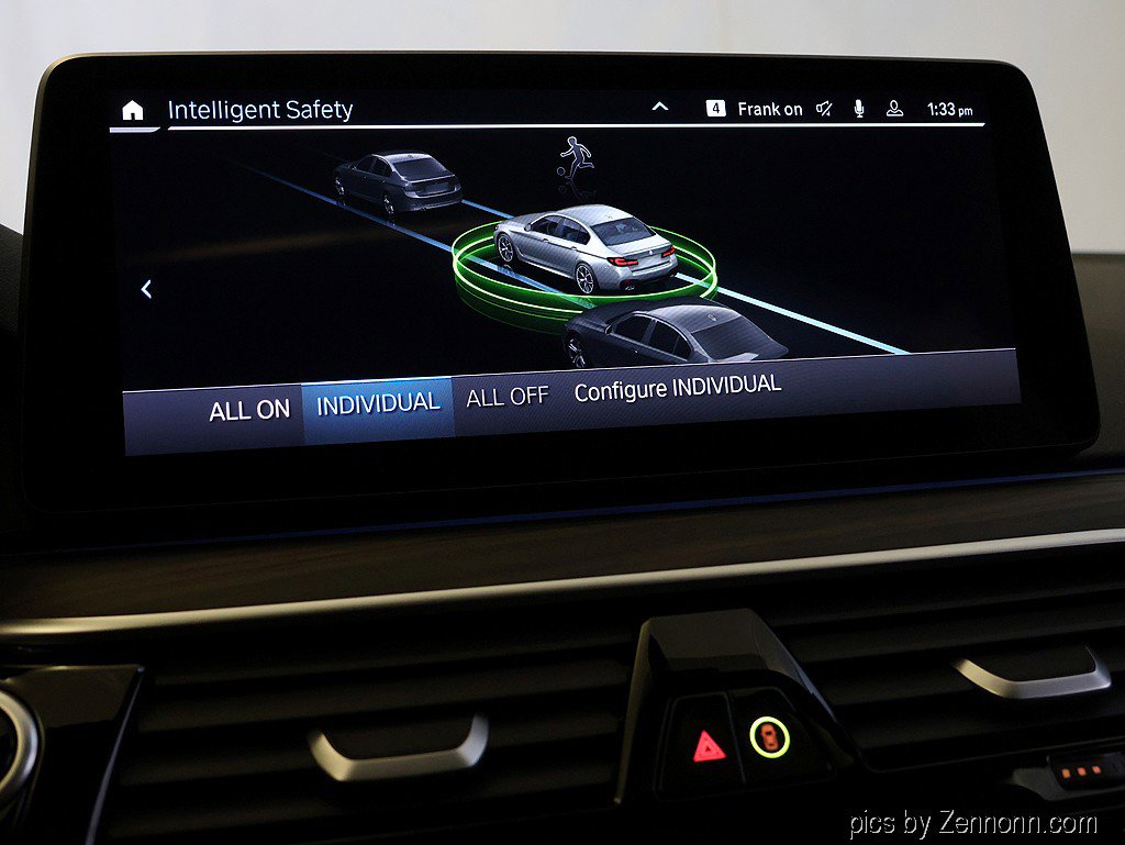 Certified 2023 BMW 530e xDrive w/ Premium Package image 23