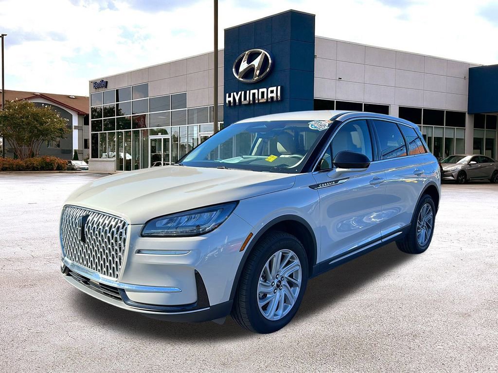 Used 2023 Lincoln Corsair AWD w/ Rear Removable Package Tray