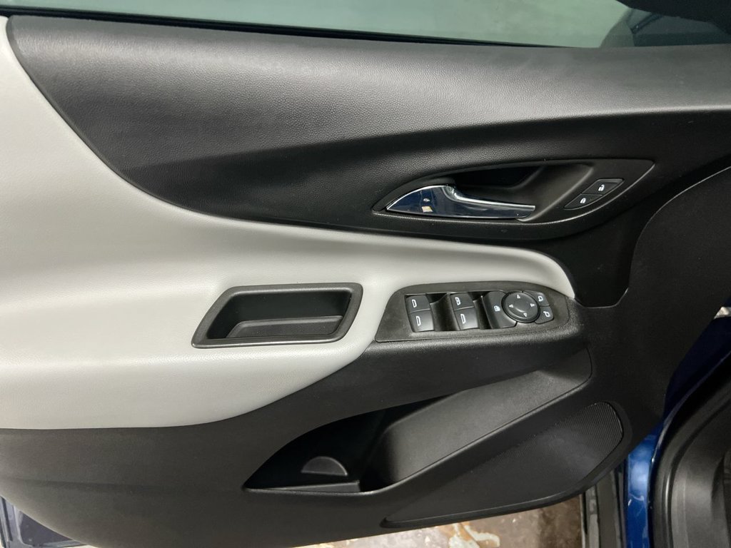 Used 2022 Chevrolet Equinox LS FWD image 20