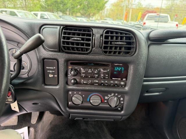 Used 2000 Chevrolet S10 Pickup LS w/ Preferred Equipment Group RWD image 23