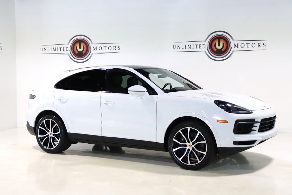 Used 2023 Porsche Cayenne Coupe w/ Towing Package w/o Tow Ball AWD/4WD image 80
