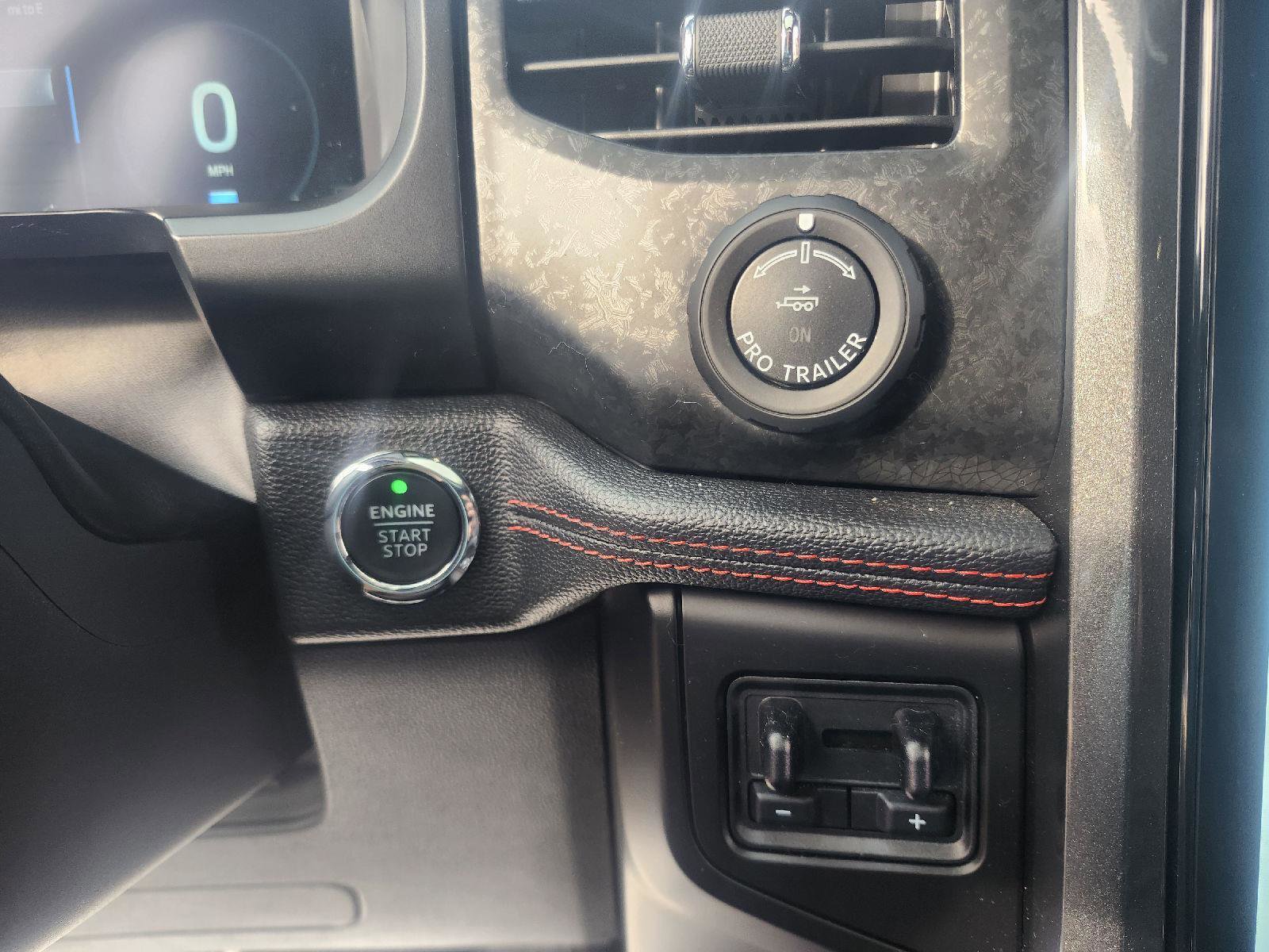 Used 2023 Ford Expedition Limited image 18