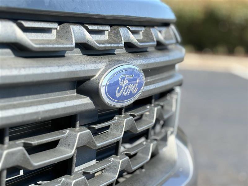 Used 2023 Ford Maverick XL FWD image 4