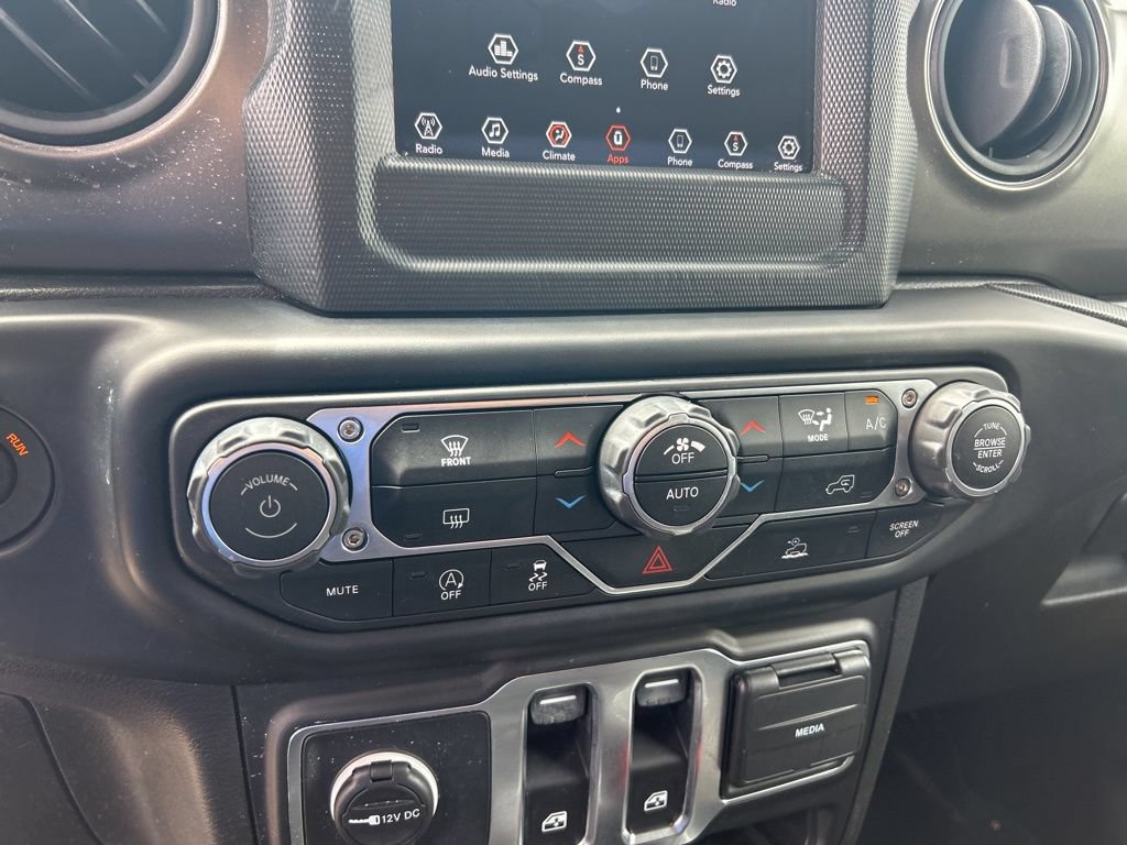 Used 2023 Jeep Wrangler Sport AWD/4WD image 36