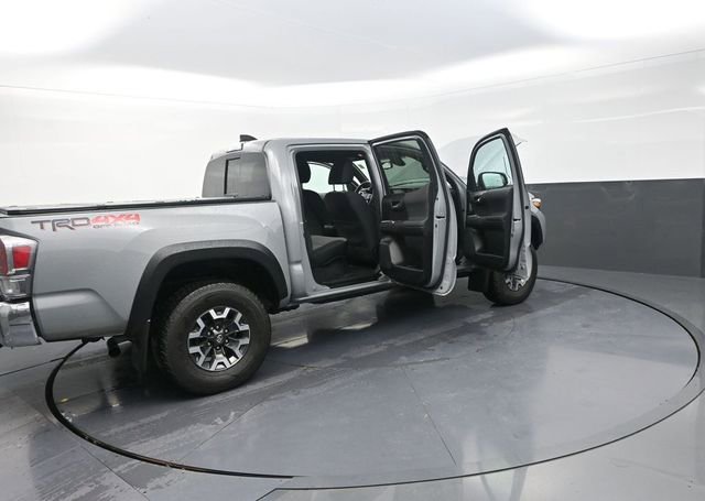 Used 2021 Toyota Tacoma TRD Off-Road AWD/4WD image 44