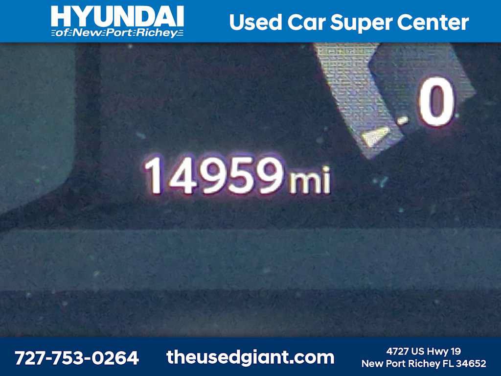 Used 2024 Toyota Tacoma SR5 w/ SR5 Upgrade Package RWD image 28