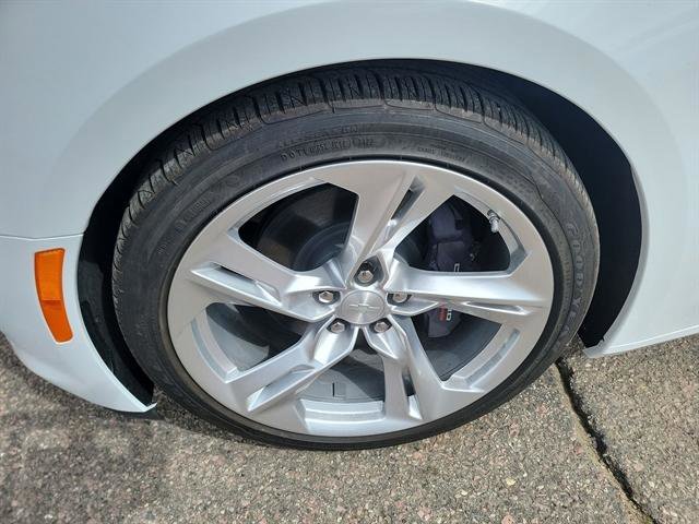 Used 2023 Chevrolet Camaro LT w/ Technology Package image 10