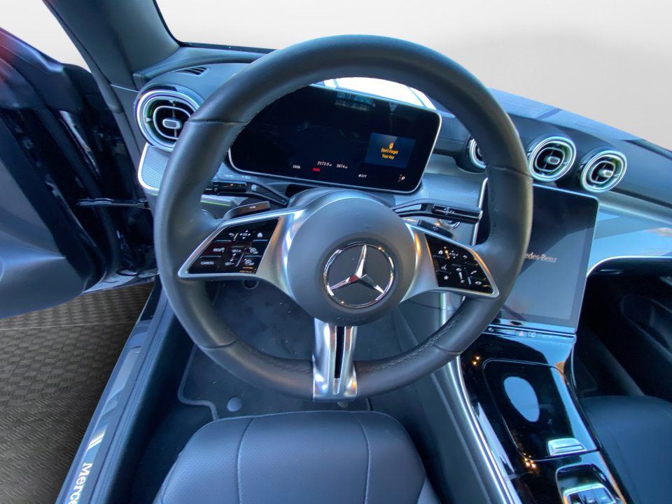 Certified 2025 Mercedes-Benz CLE 300 4MATIC Cabriolet image 10