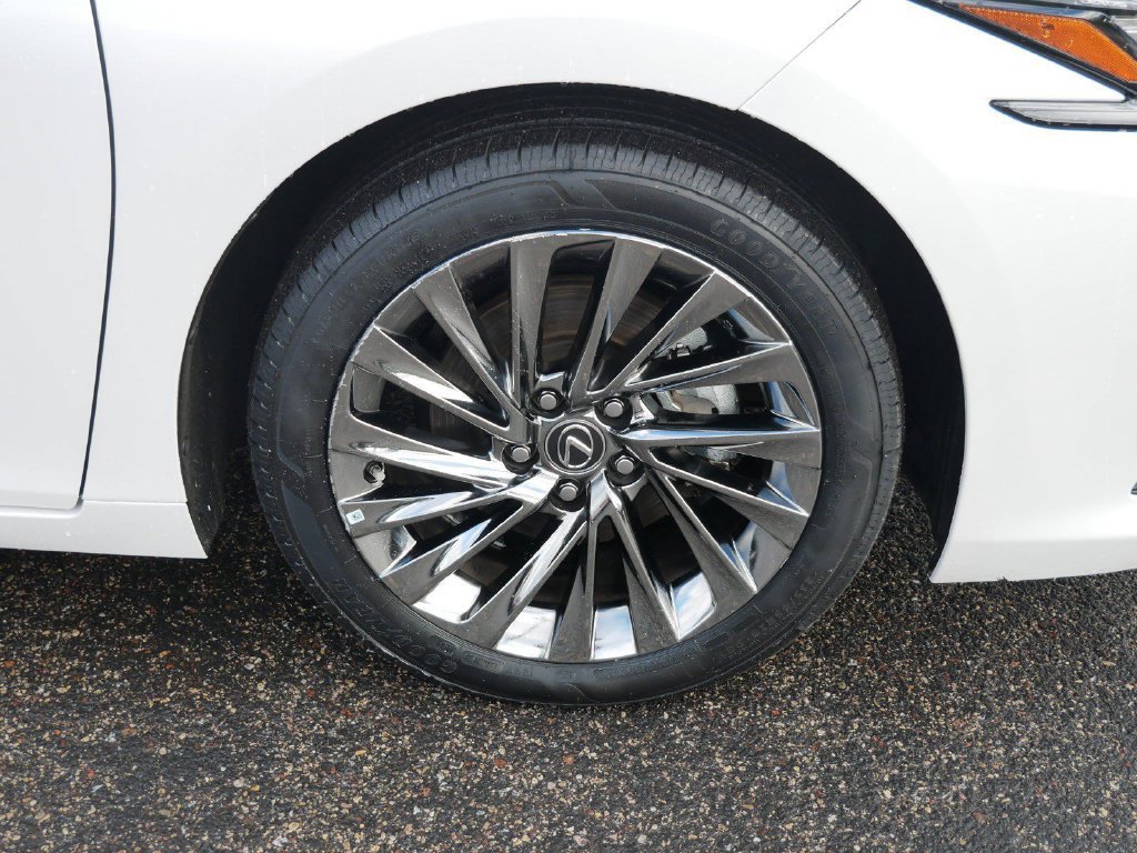 Certified 2024 Lexus ES 350 Ultra Luxury FWD image 8