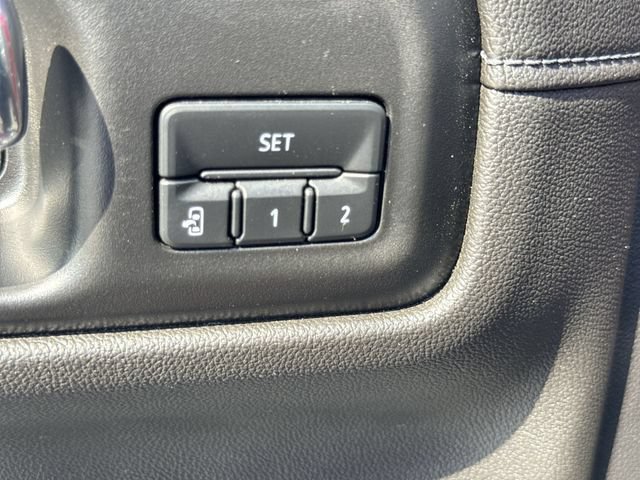 Used 2022 GMC Sierra 1500 Denali AWD/4WD image 36
