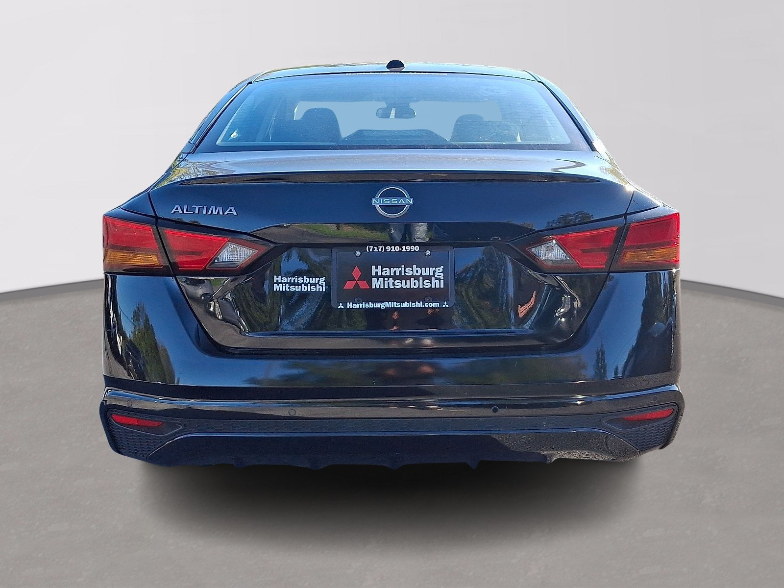 Used 2025 Nissan Altima 2.5 SV FWD image 5