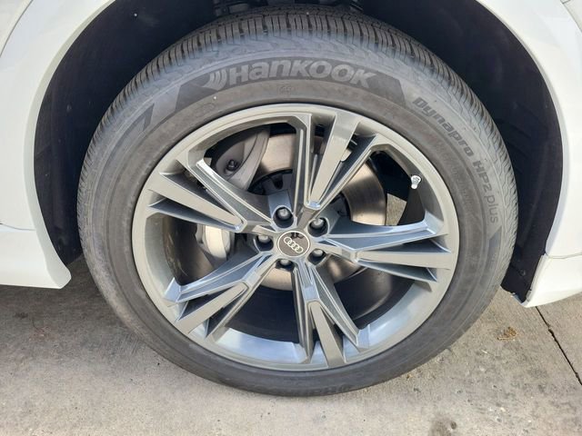 New 2026 Audi Q8 Premium image 20