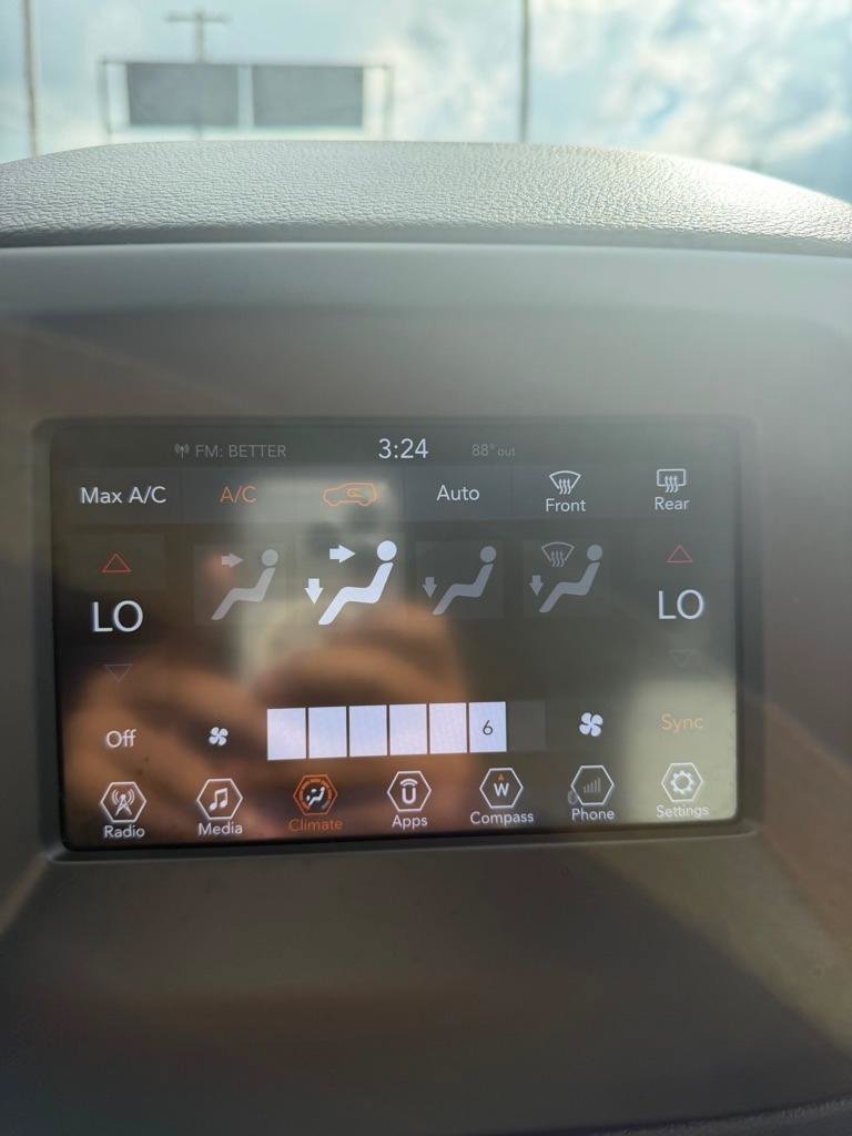 Used 2018 Jeep Compass Latitude w/ Popular Equipment Group AWD/4WD image 20