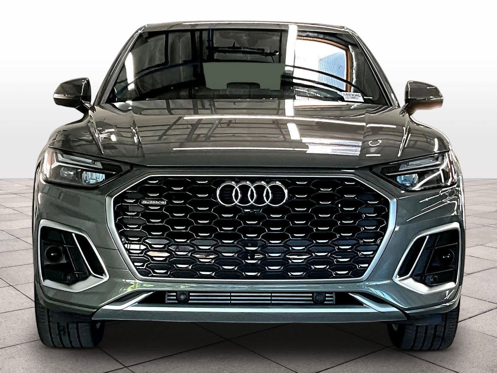 Used 2023 Audi Q5 2.0T Premium w/ Convenience Package image 3
