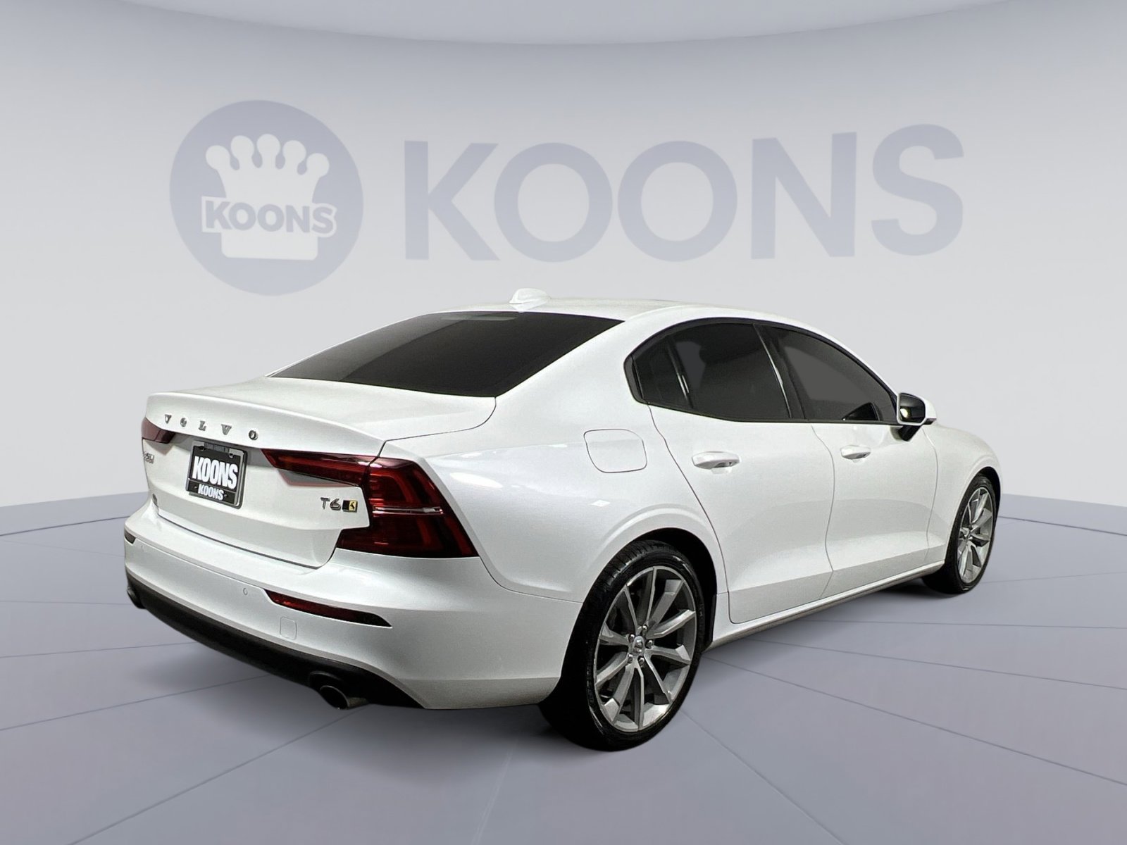 Used 2021 Volvo S60 T6 Momentum w/ Protection Package Premier AWD/4WD image 11