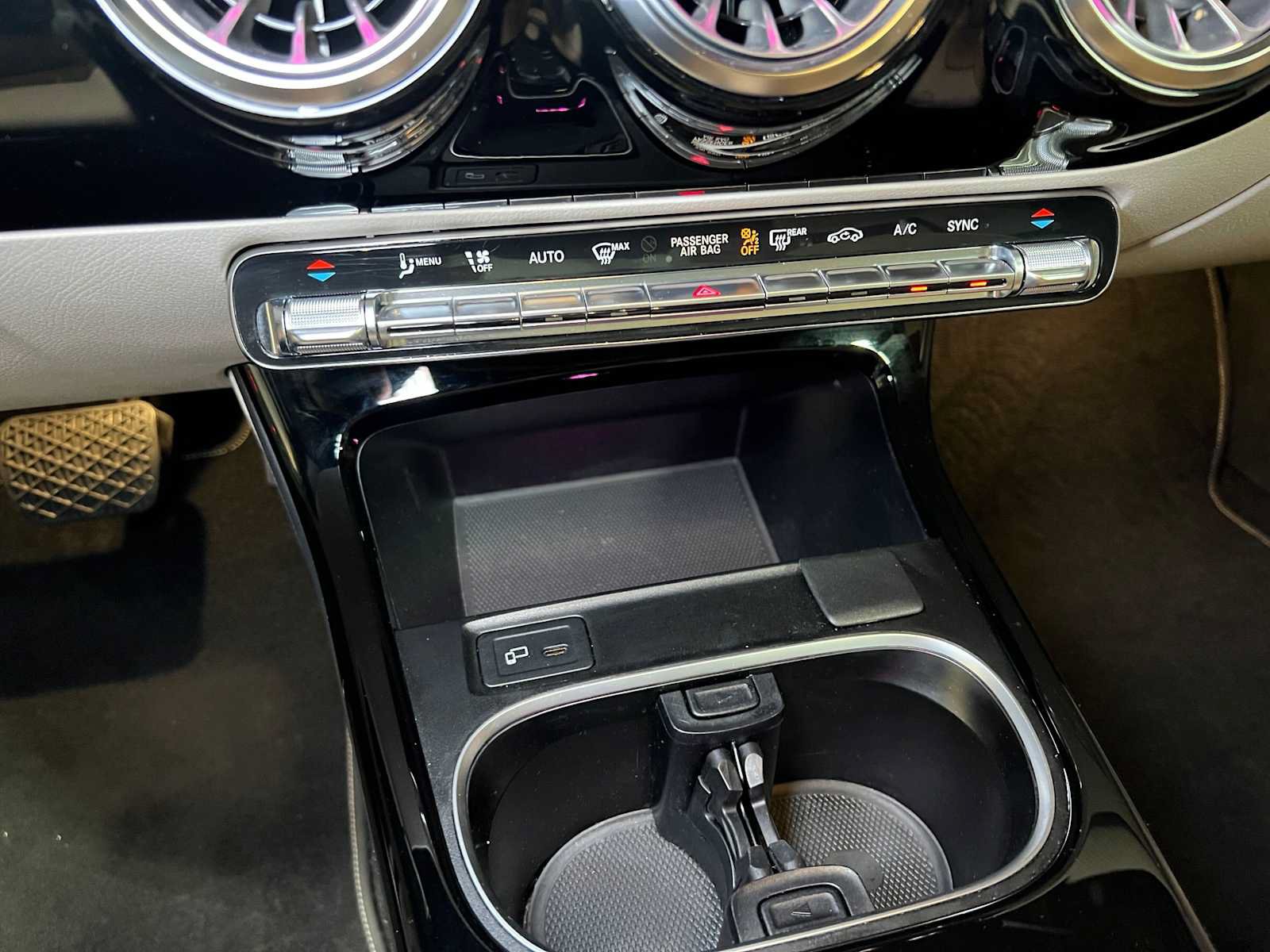 Certified 2023 Mercedes-Benz CLA 250 4MATIC image 34