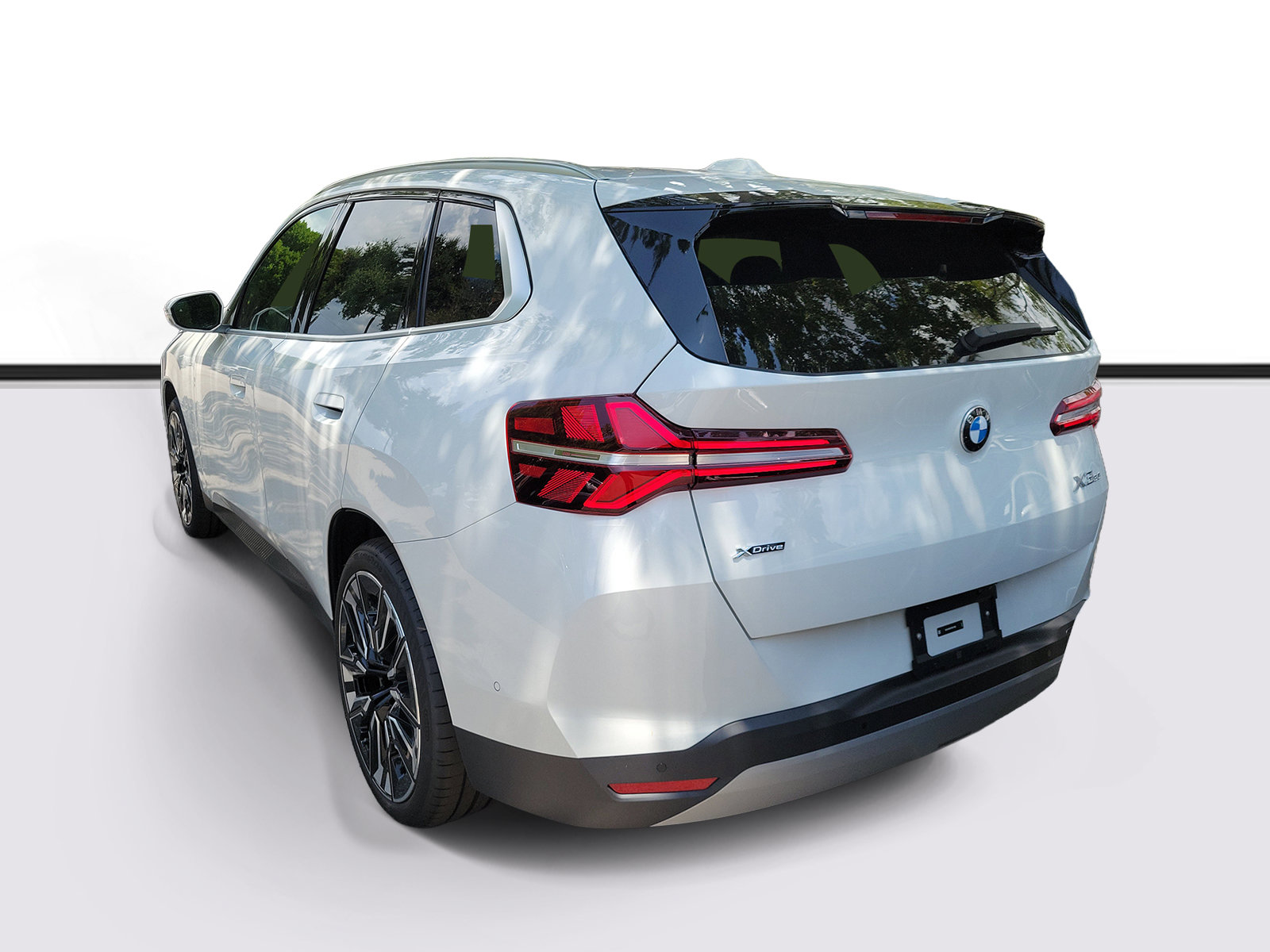 New 2026 BMW X3 xDrive30i w/ Premium Package AWD/4WD image 2