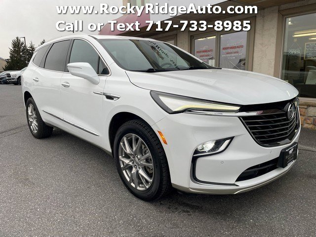 Used 2023 Buick Enclave Essence w/ Experience Buick Package image 9