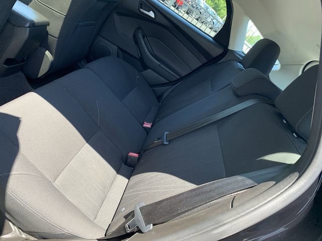 Used 2016 Ford Focus SE FWD image 10
