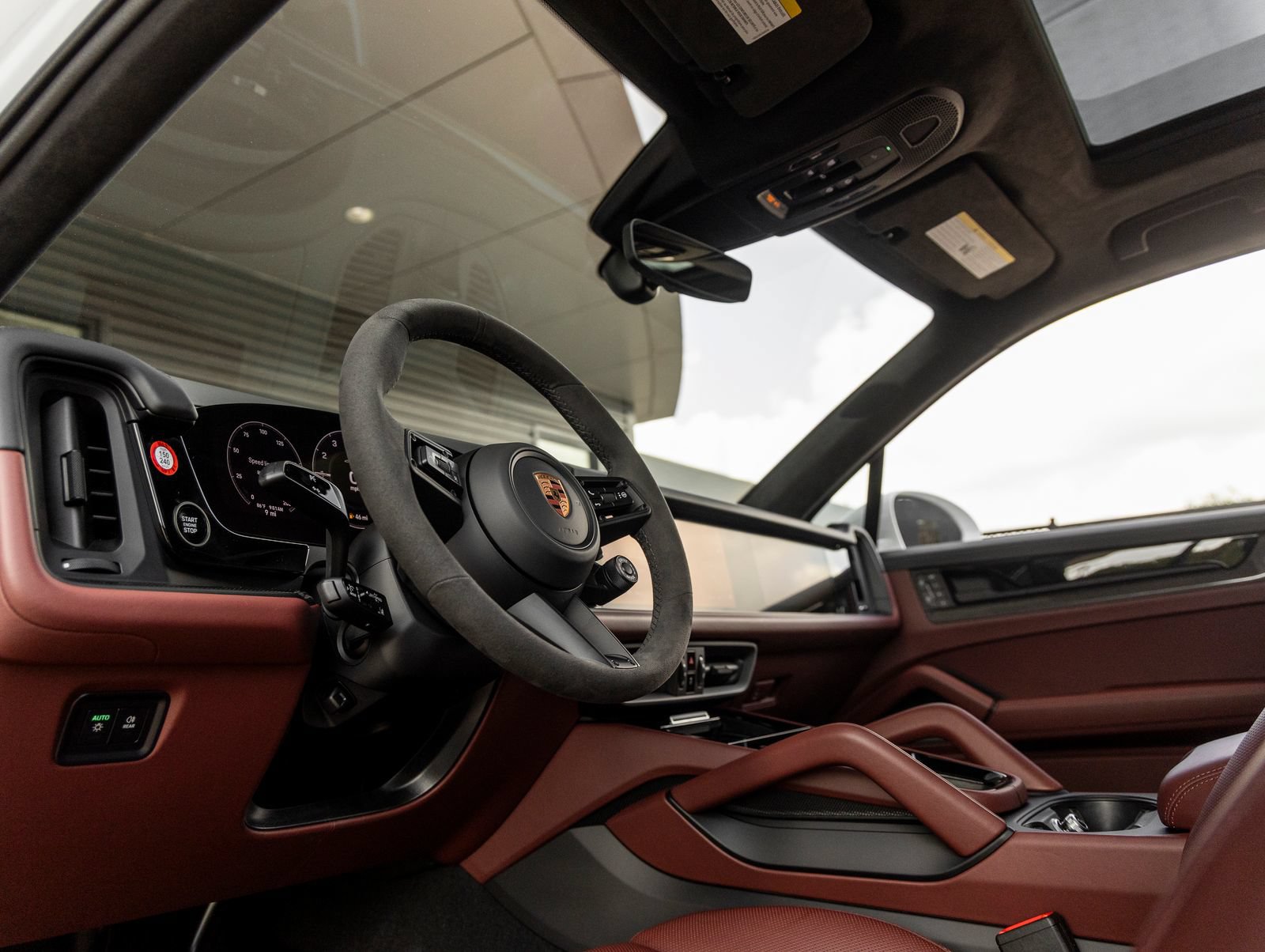 New 2026 Porsche Cayenne GTS AWD/4WD image 4