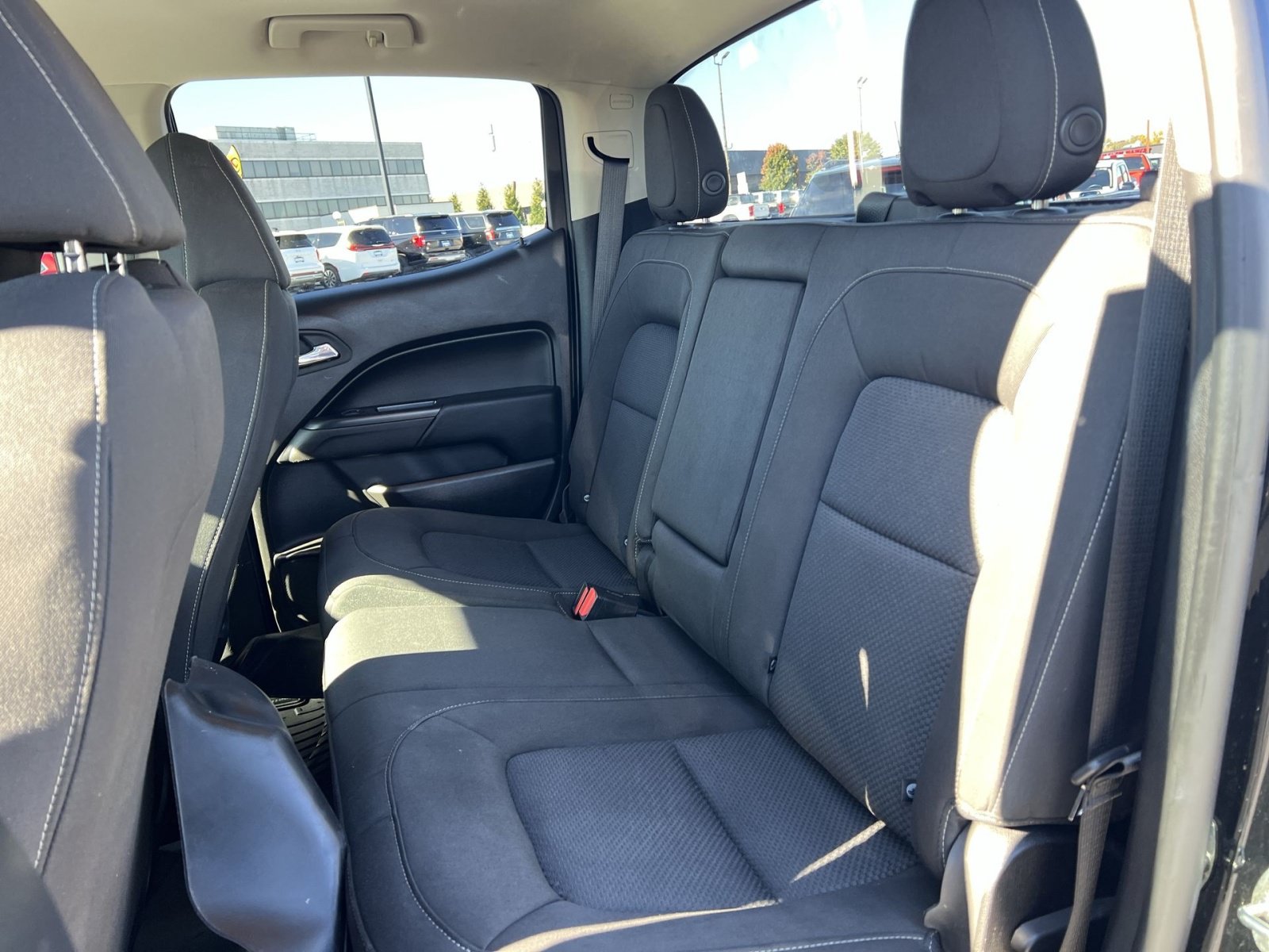 Used 2017 Chevrolet Colorado LT w/ Midnight Edition AWD/4WD image 23
