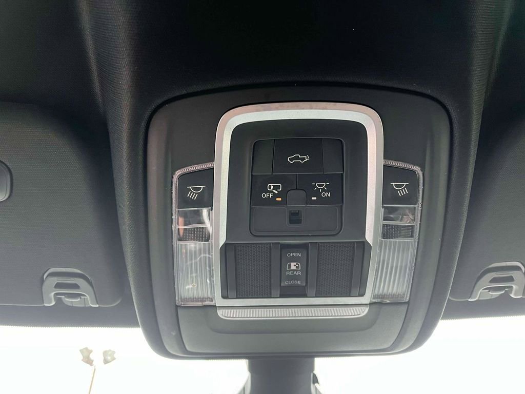 Used 2020 RAM 1500 Laramie w/ Sport Appearance Package AWD/4WD image 24