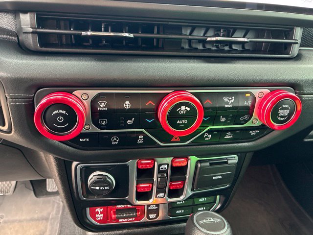 Used 2024 Jeep Gladiator Rubicon w/ Technology Group AWD/4WD image 31
