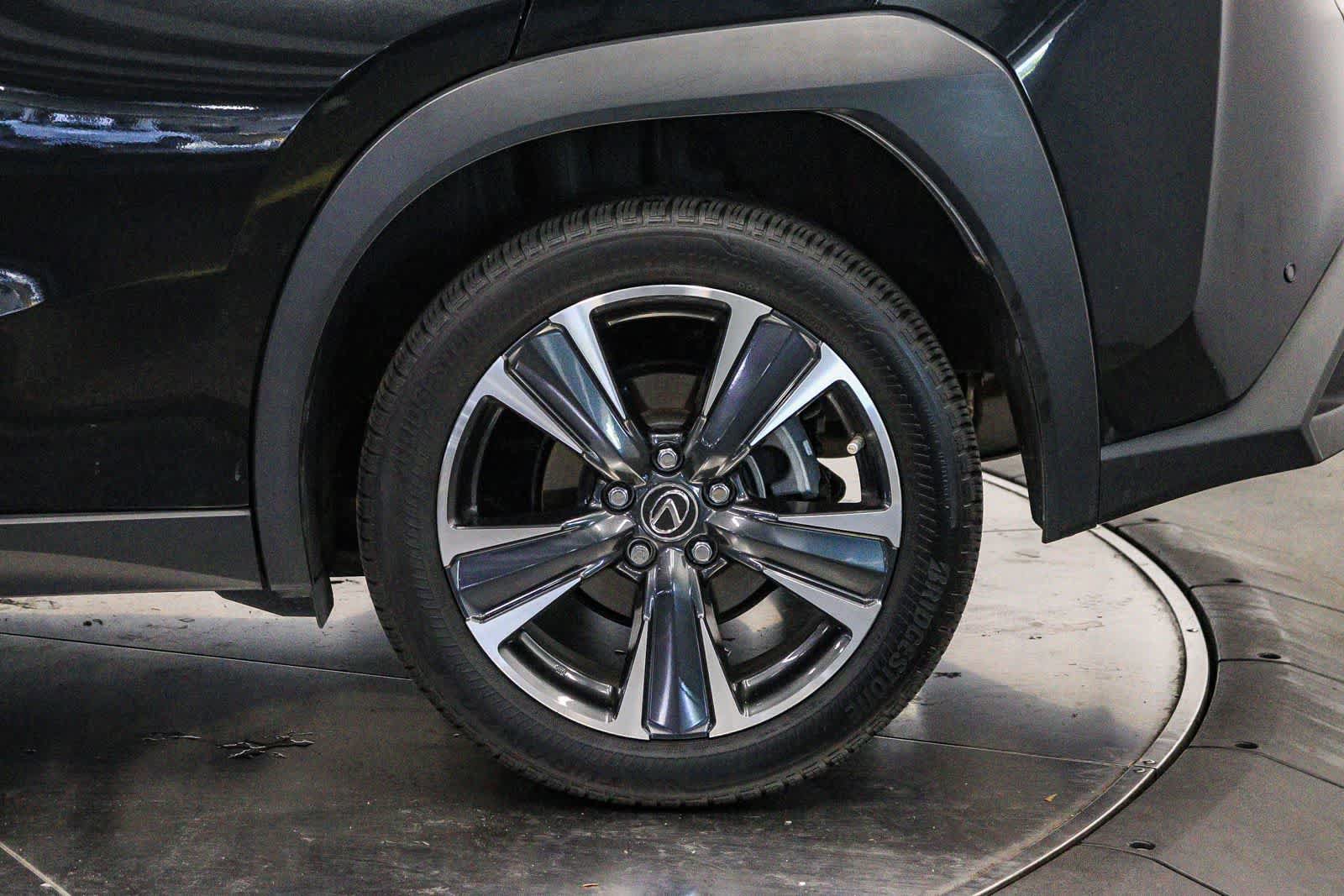 Certified 2023 Lexus UX 250h FWD w/ Accessory Package (Z2) image 10
