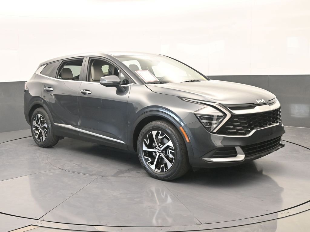 Used 2024 Kia Sportage EX image 8