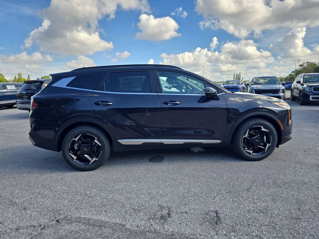New 2026 Kia Sportage EX w/ EX Panorama Roof Package image 9