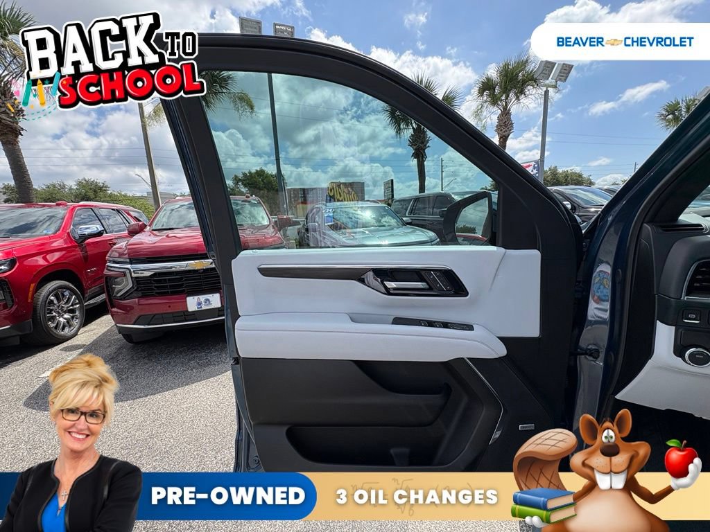 Used 2026 Chevrolet Suburban Premier w/ Sun And Tow Package RWD image 29