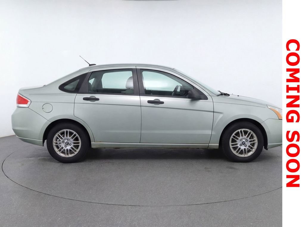 Used 2010 Ford Focus SE image 10