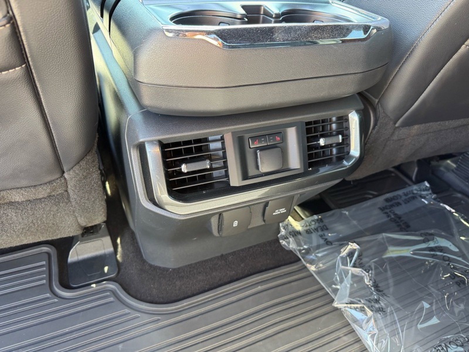 Used 2021 Ford F150 Lariat w/ Equipment Group 502A High image 19