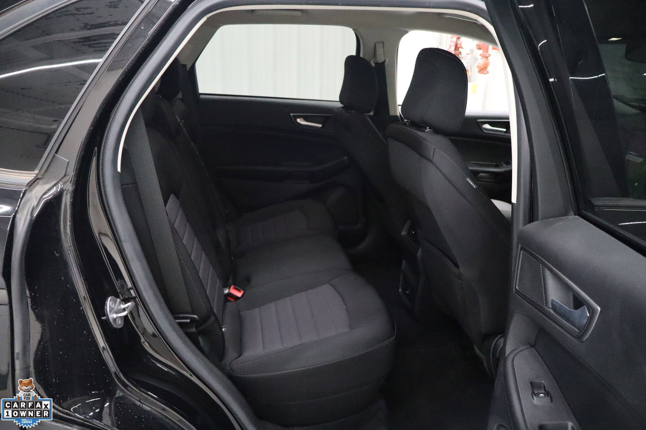 Certified 2022 Ford Edge SE w/ Black Appearance Package image 29