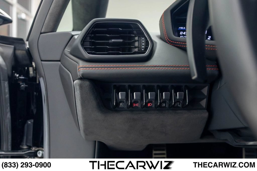 Used 2016 Lamborghini Huracan LP 580-2 RWD image 59