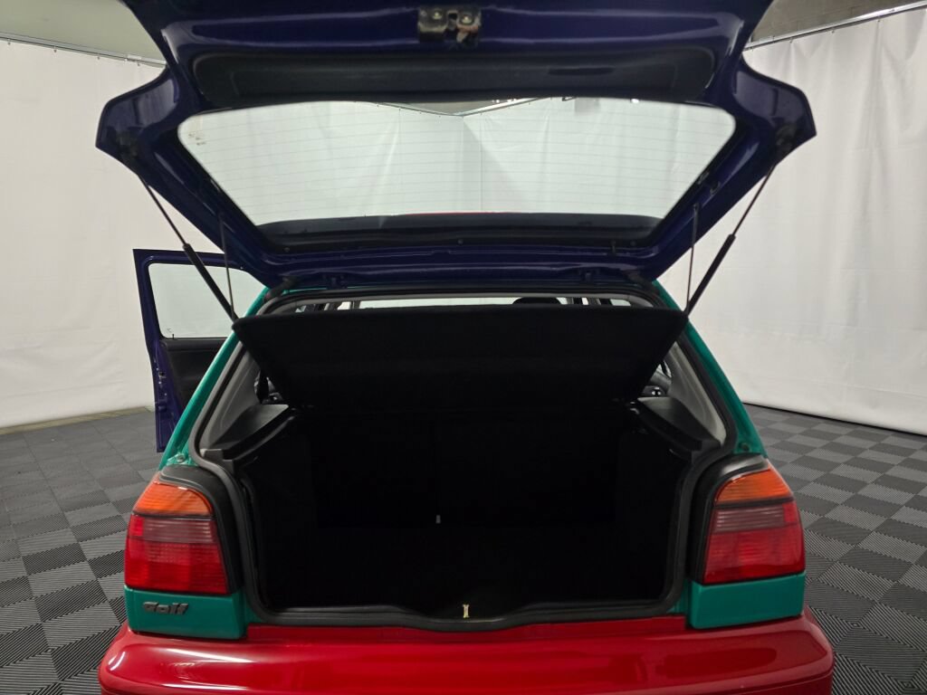 Used 1996 Volkswagen Golf GL FWD image 38