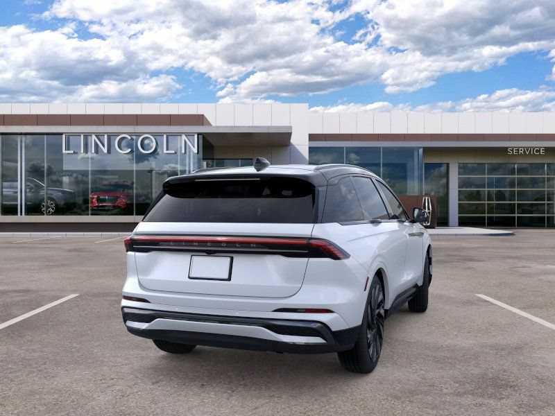 New 2026 Lincoln Nautilus Reserve w/ Jet Appearance Package AWD/4WD image 8