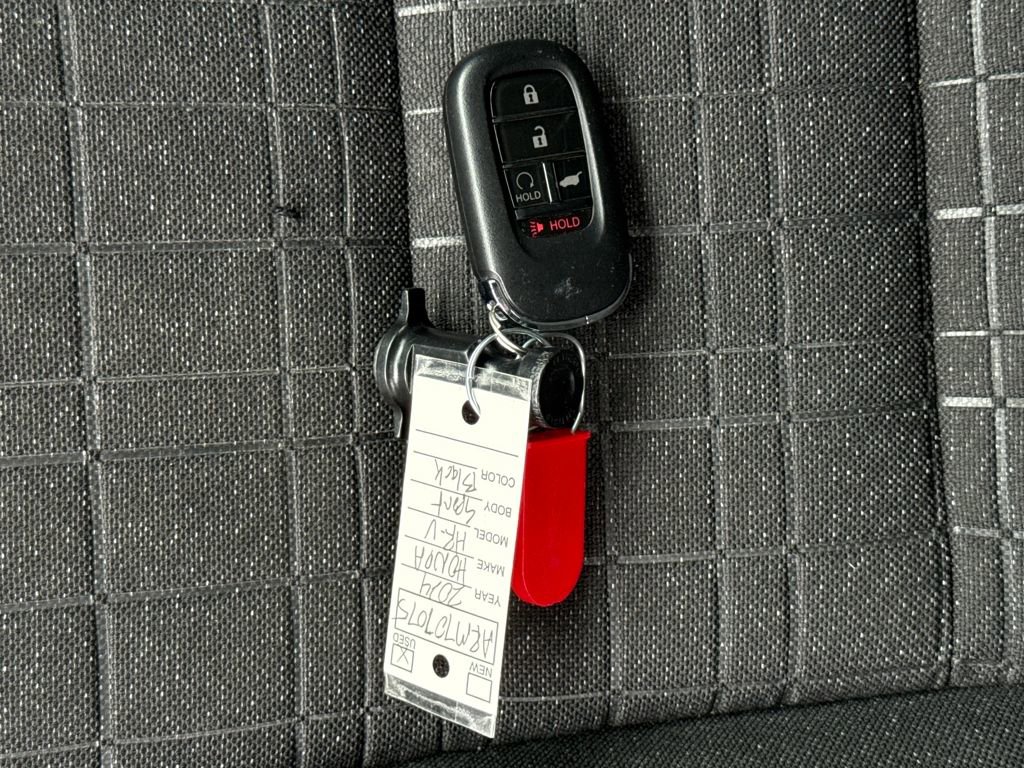 Used 2024 Honda HR-V Sport image 29