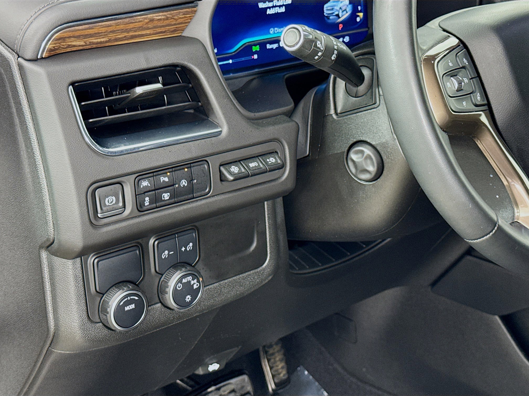 Used 2023 Chevrolet Tahoe High Country image 10