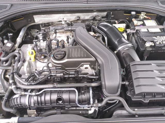 Used 2024 Volkswagen Jetta SE FWD image 25