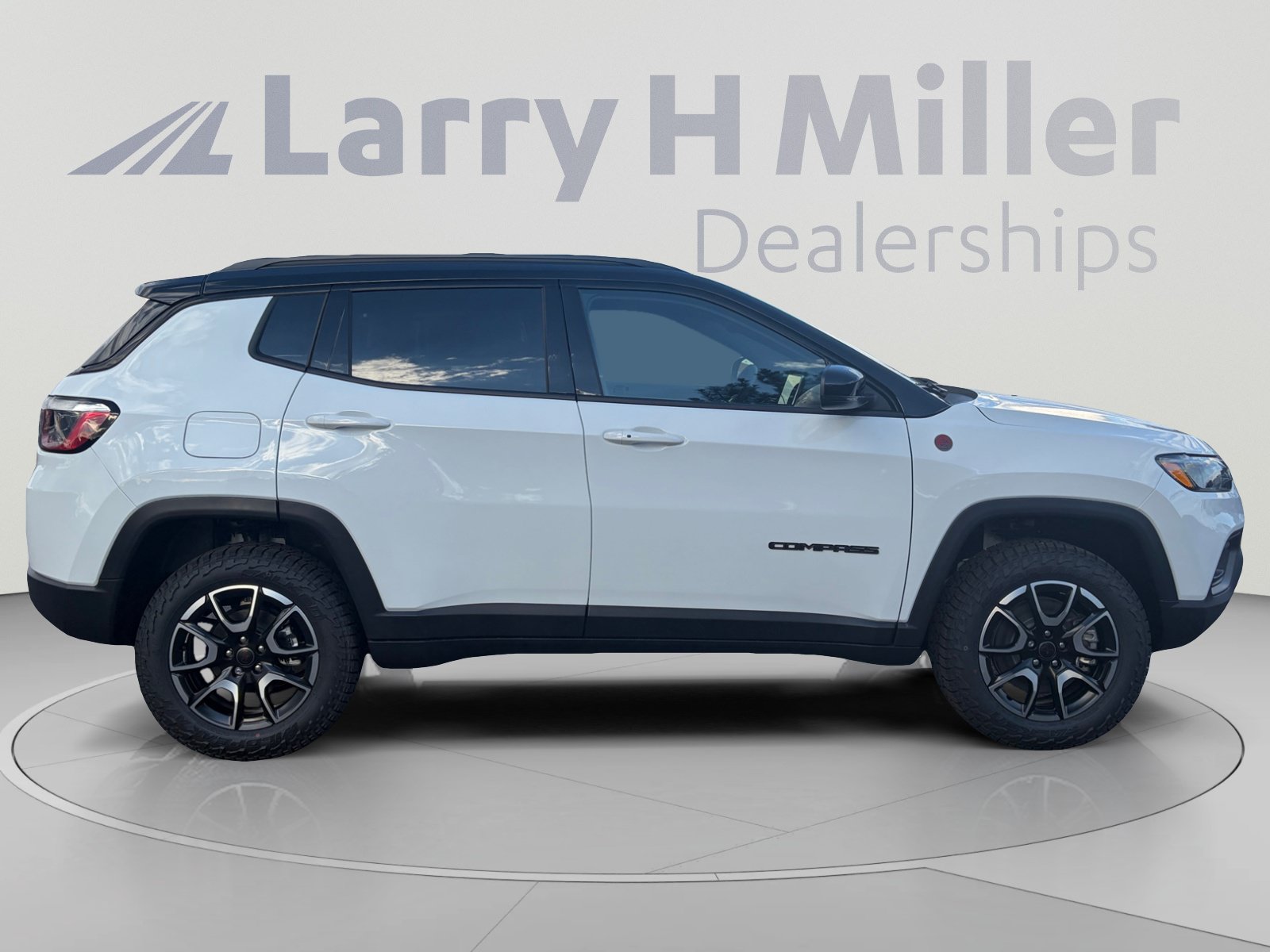 New 2026 Jeep Compass Trailhawk AWD/4WD image 6