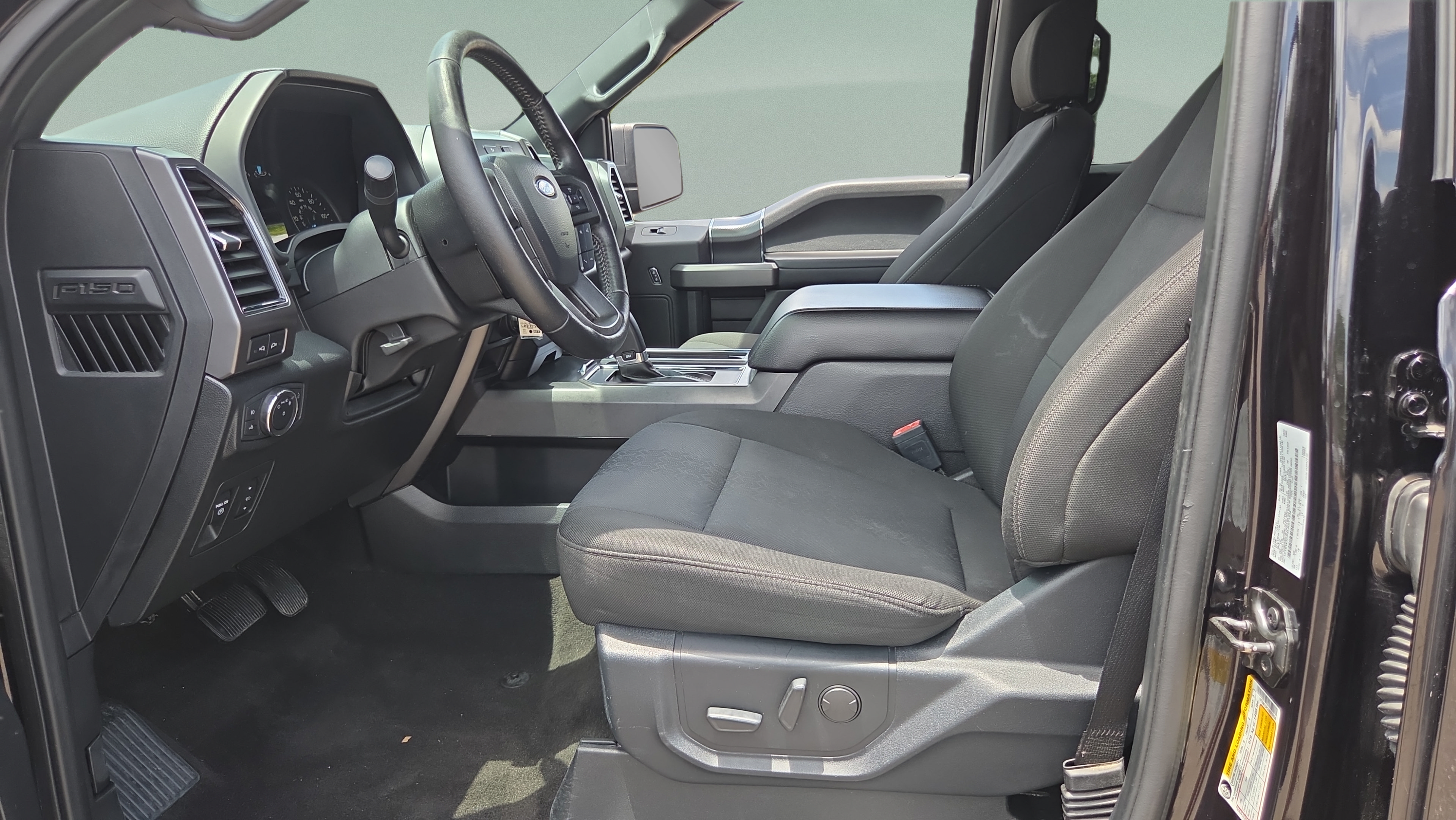 Used 2020 Ford F150 XLT w/ Equipment Group 302A Luxury RWD image 9