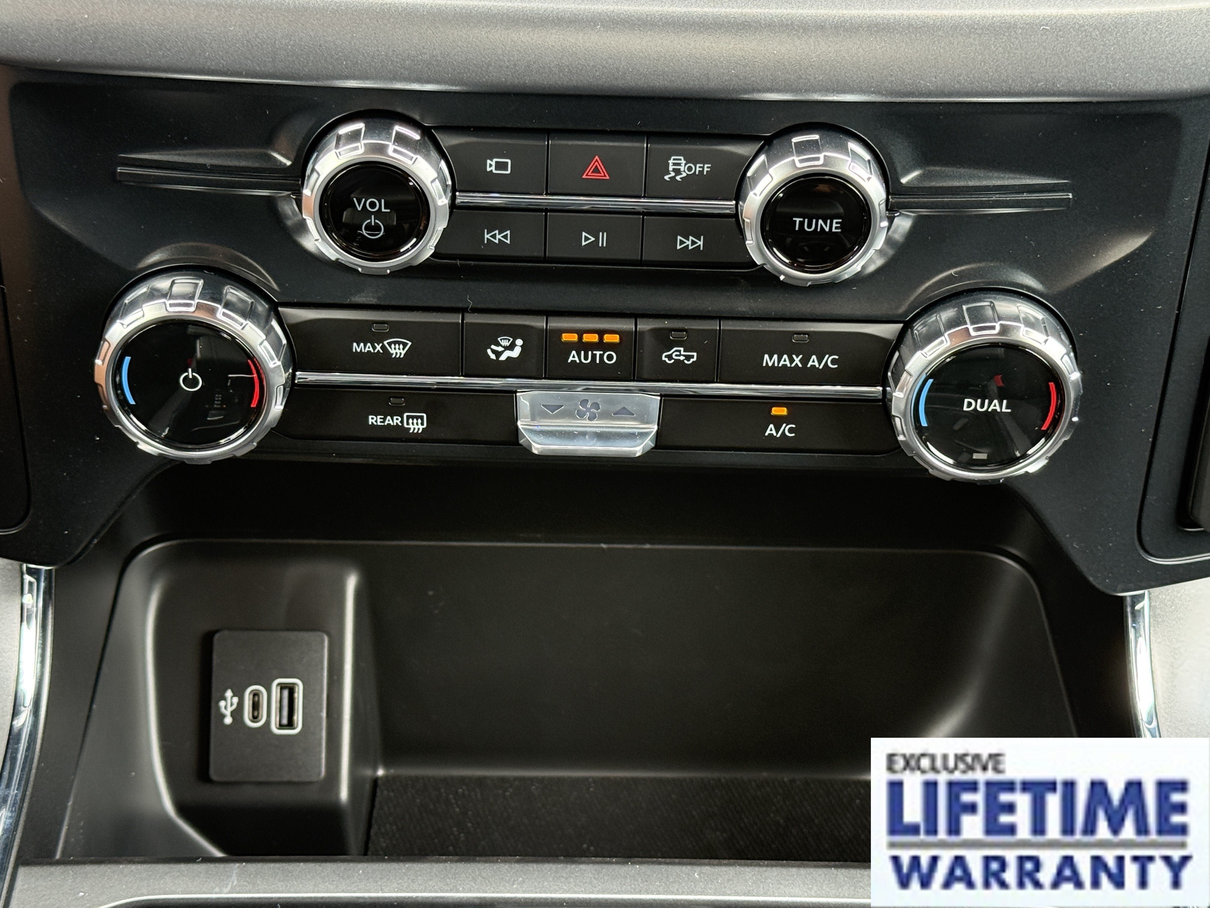 New 2026 Ford F150 XLT w/ XLT Black Appearance Package AWD/4WD image 28