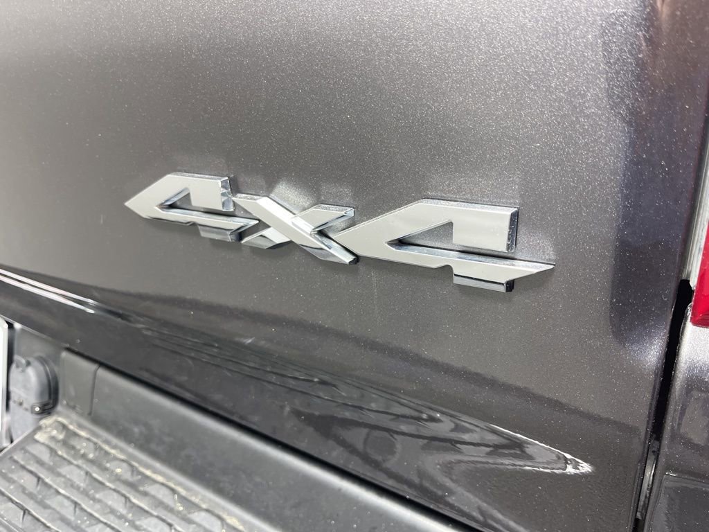 Used 2022 RAM 1500 Laramie w/ Laramie Southwest Edition image 12