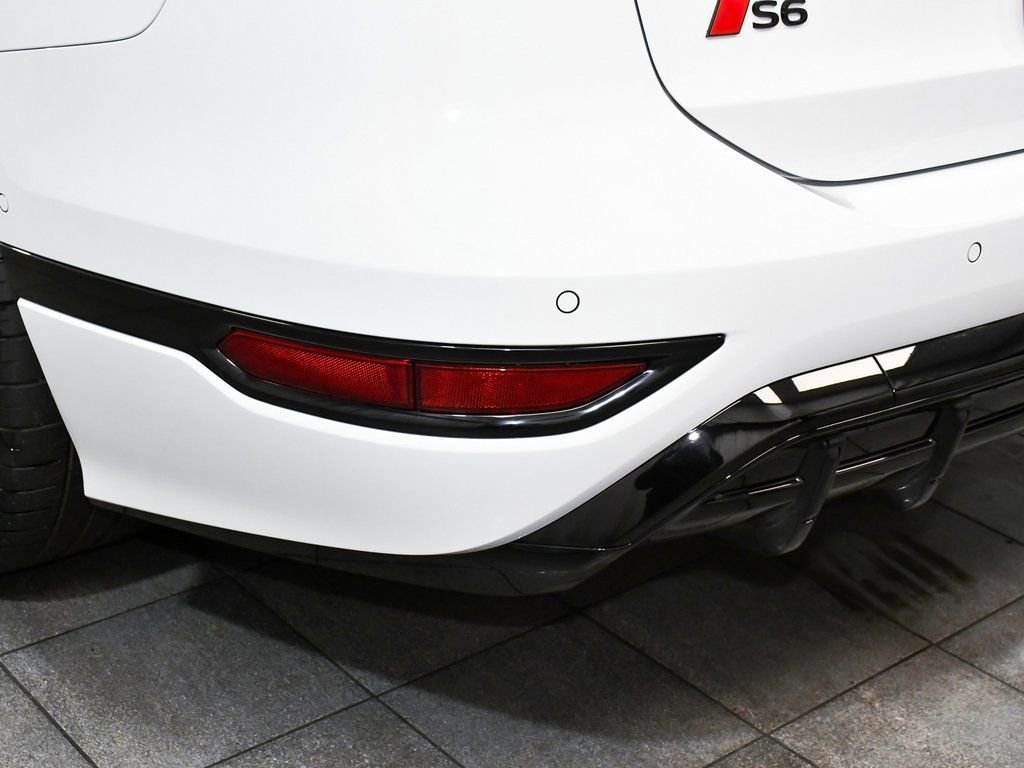 Used 2025 Audi S6 e-tron Prestige w/ 21" Black Optic Package image 91